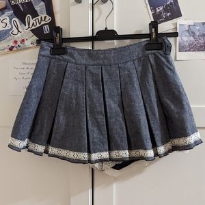 Like new Japanese style pleated jean skort lace